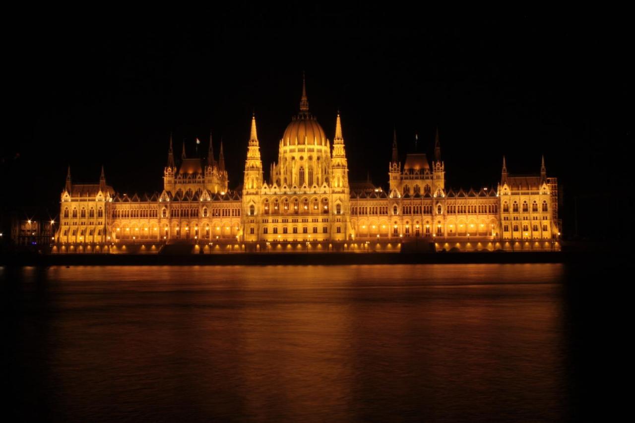 Casina Di Tea Budapest Bagian luar foto